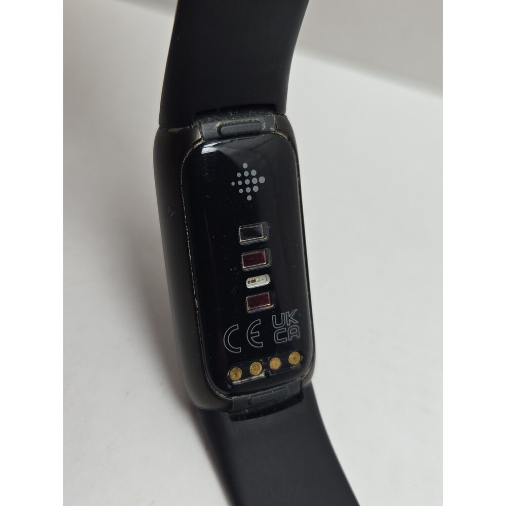 Fitbit Luxe Fitness Tracker FB422 Heart Rate Sleep Waterproof Bluetooth - Read - Picture 10 of 10